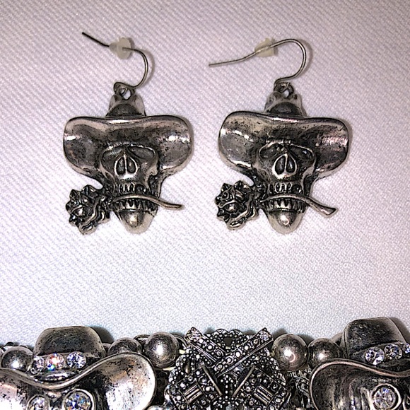 Jewelry - SKULL IN COWBOY HAT WITH ROSE EARRINGS SILVER